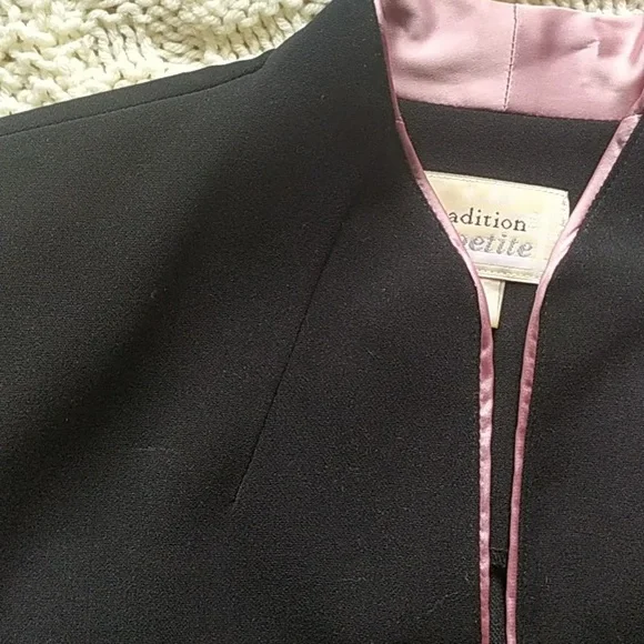 Unique Embroidered Rose Blazer - Picture 9 of 16